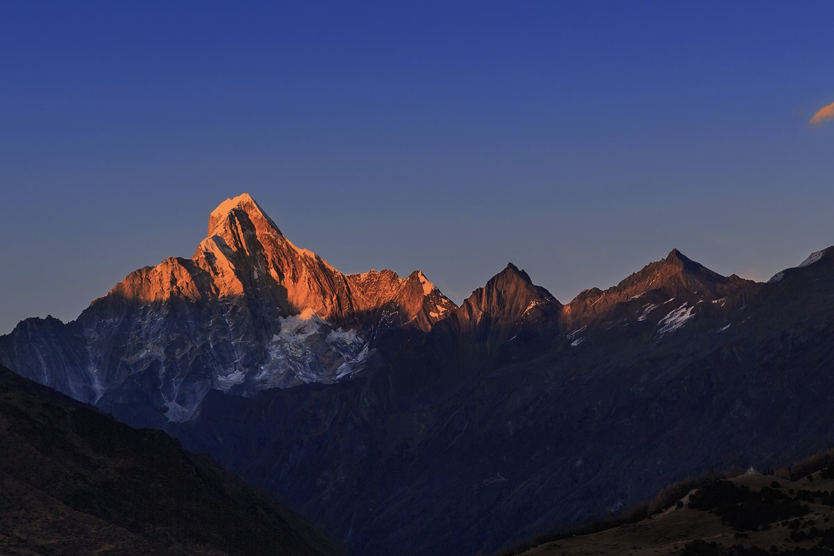 Sunset of Siguniang Shan